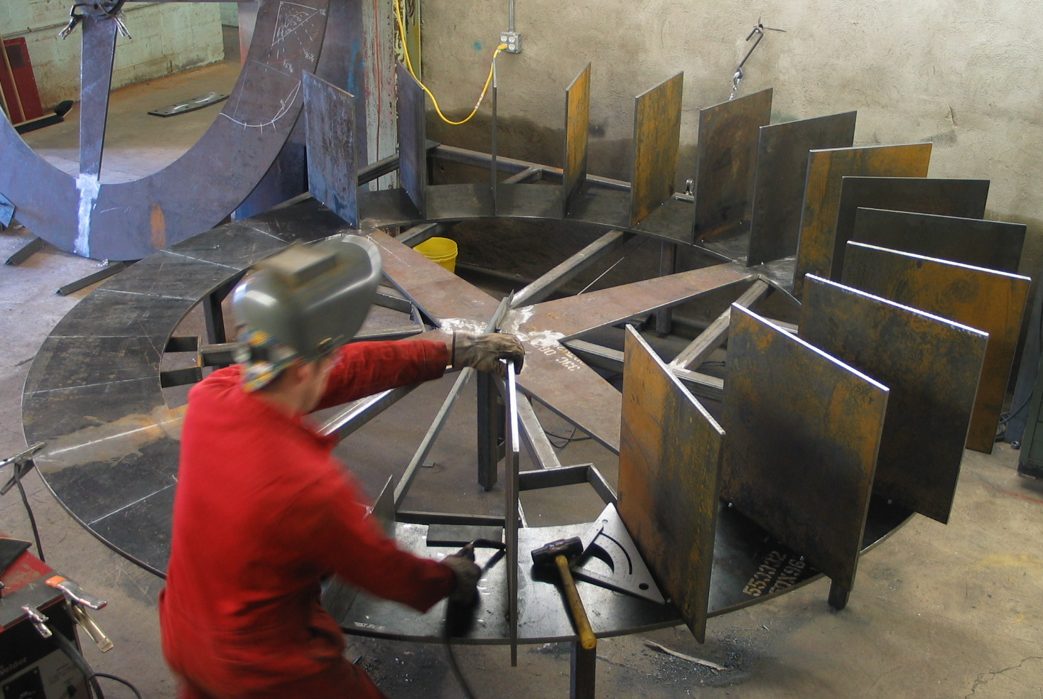 Assembling the spokes of Free Wheel